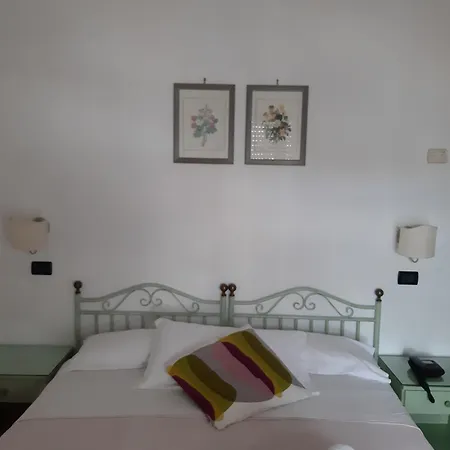Andromaco Palace מלון טאורמינה