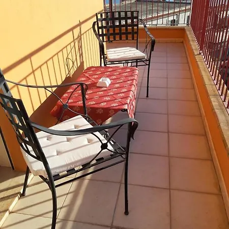 Andromaco Palace מלון 3*